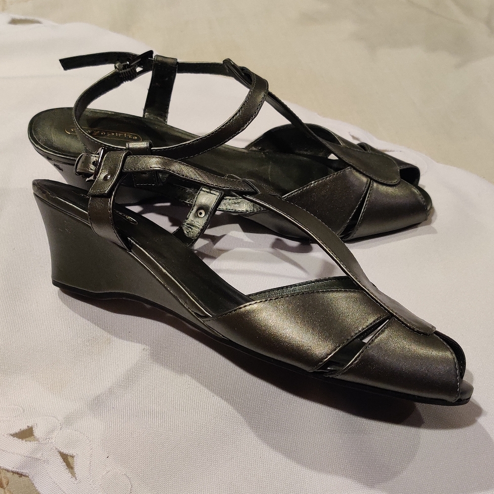 Pewter Easy Spirit Strap Heeled Sandal.